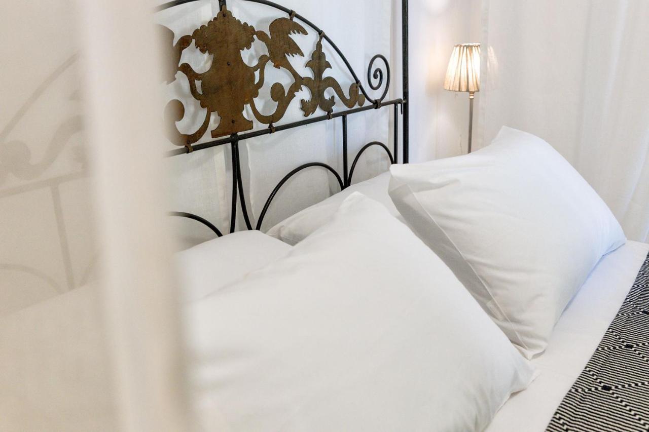 Daphne'S Lux Villa Paraspori  Exteriör bild