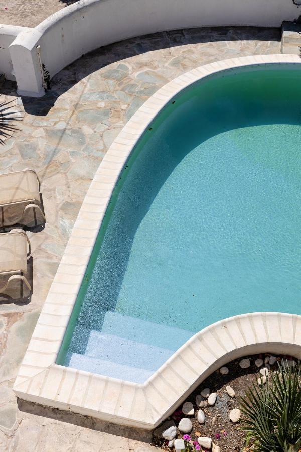 Daphne'S Lux Villa Paraspori  Exteriör bild
