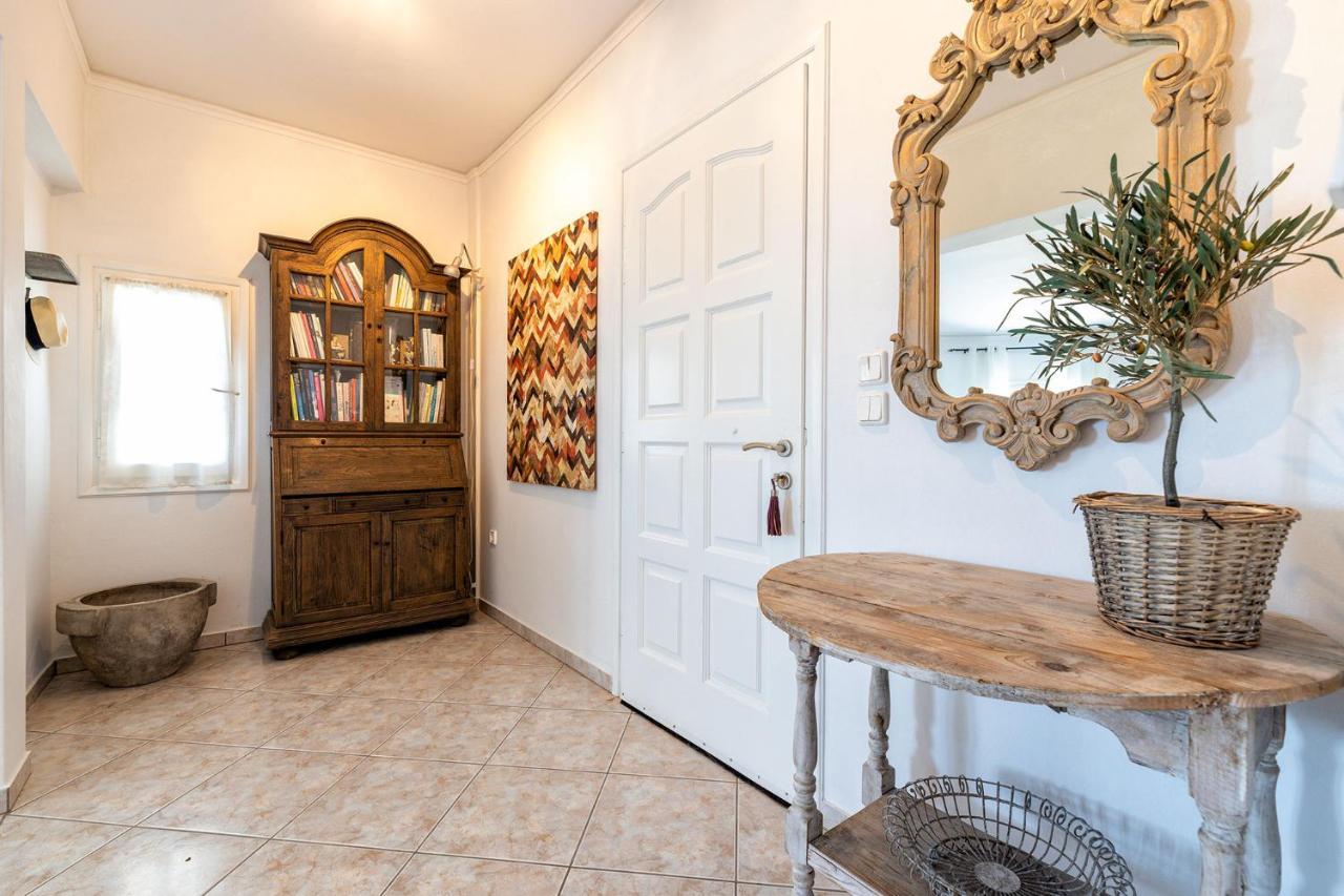 Daphne'S Lux Villa Paraspori  Exteriör bild