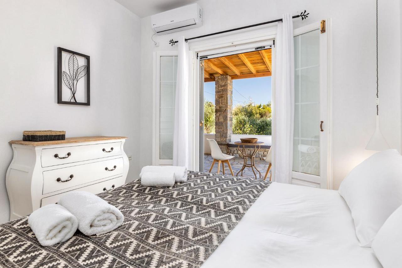 Daphne'S Lux Villa Paraspori  Exteriör bild