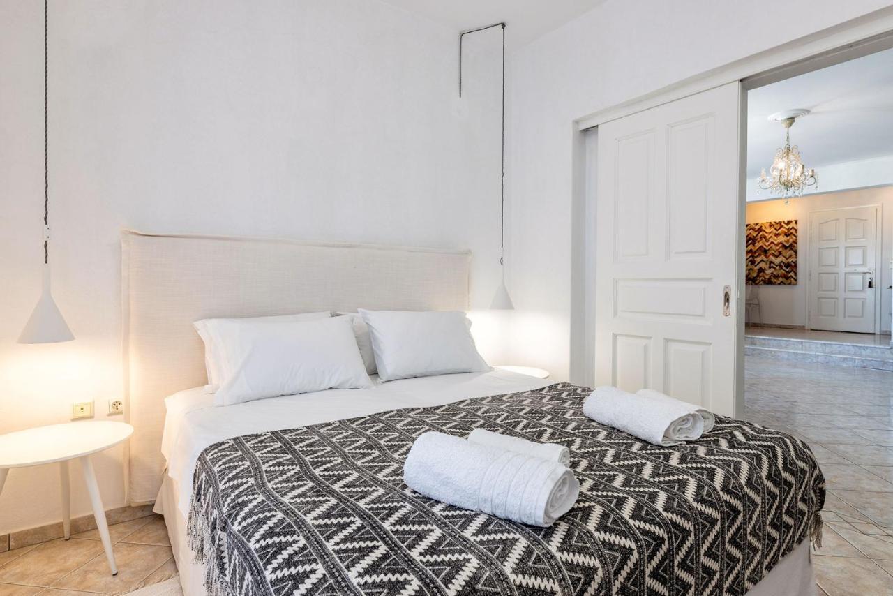 Daphne'S Lux Villa Paraspori  Exteriör bild