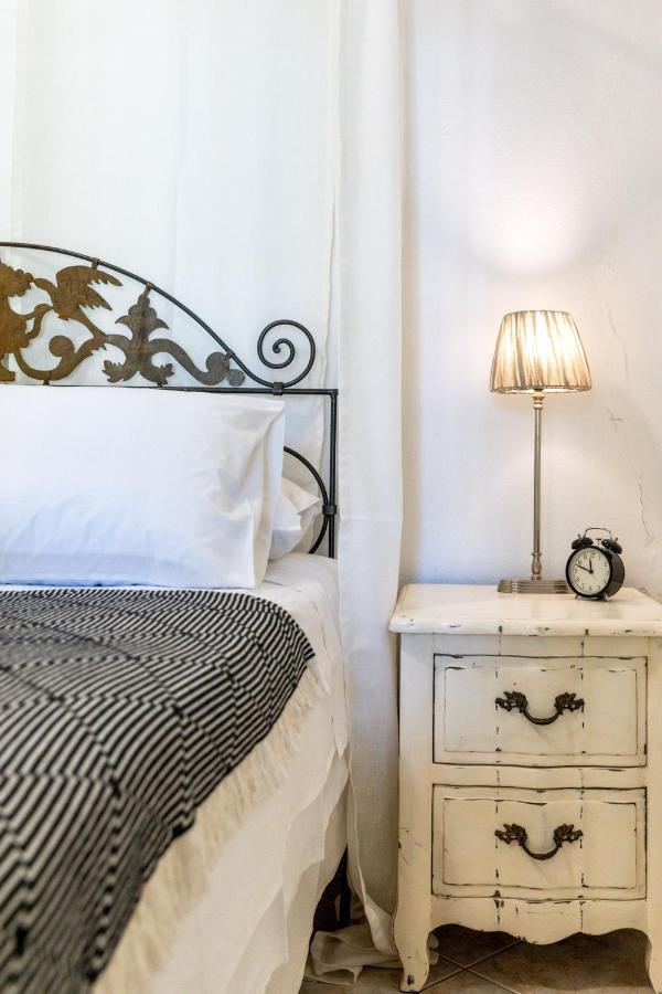 Daphne'S Lux Villa Paraspori  Exteriör bild