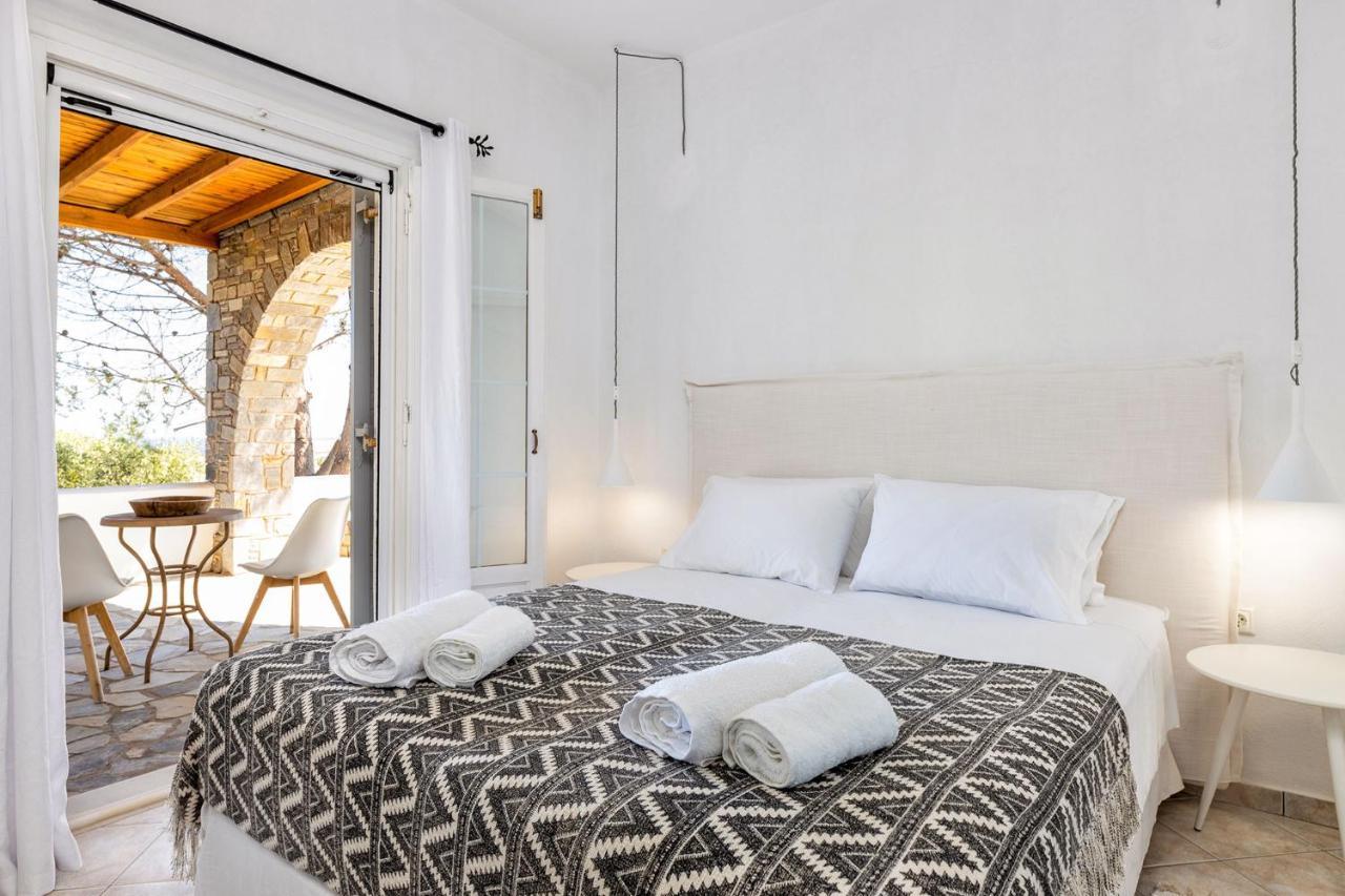 Daphne'S Lux Villa Paraspori  Exteriör bild