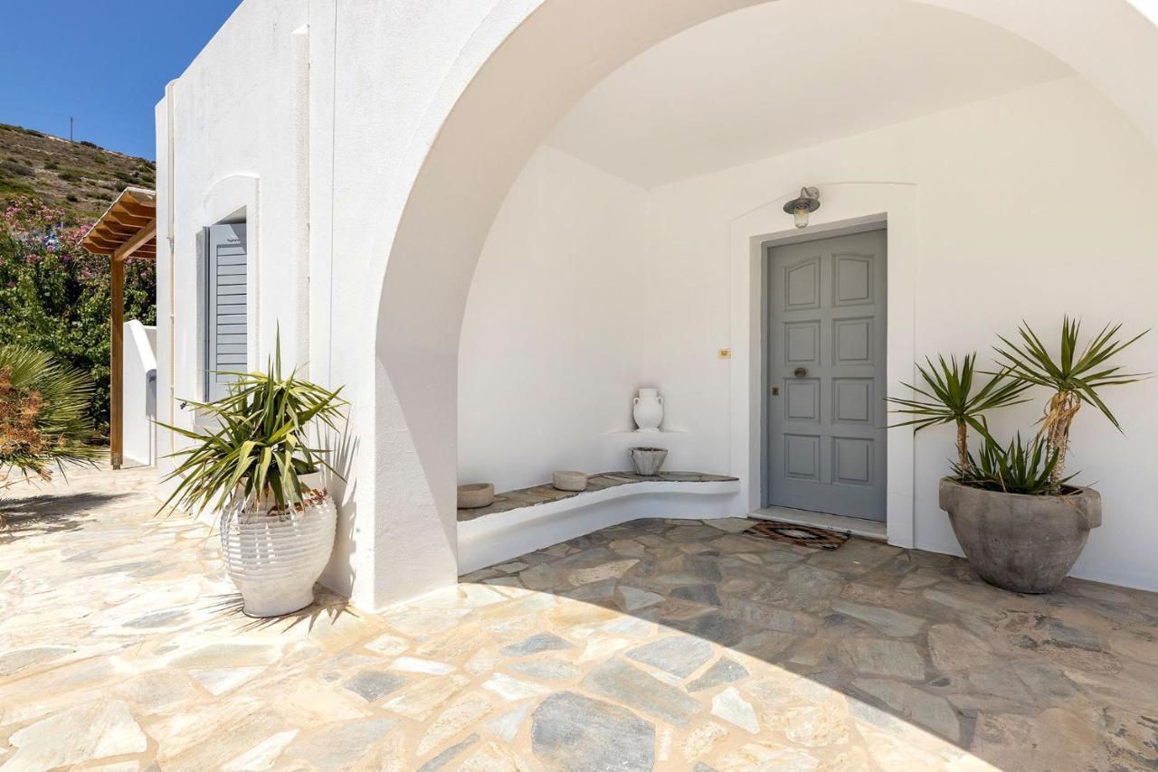 Daphne'S Lux Villa Paraspori  Exteriör bild