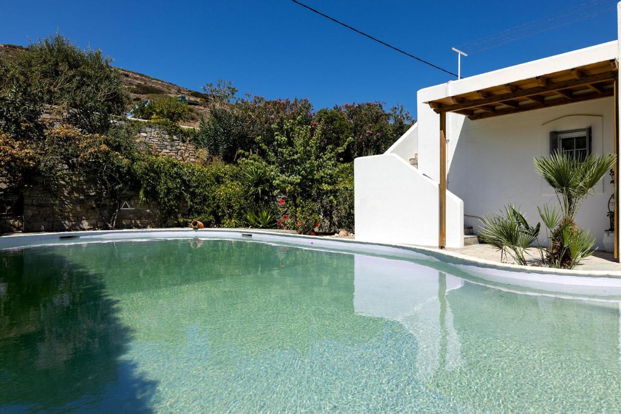 Daphne'S Lux Villa Paraspori  Exteriör bild
