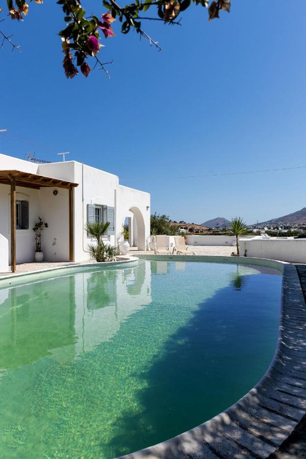 Daphne'S Lux Villa Paraspori  Exteriör bild